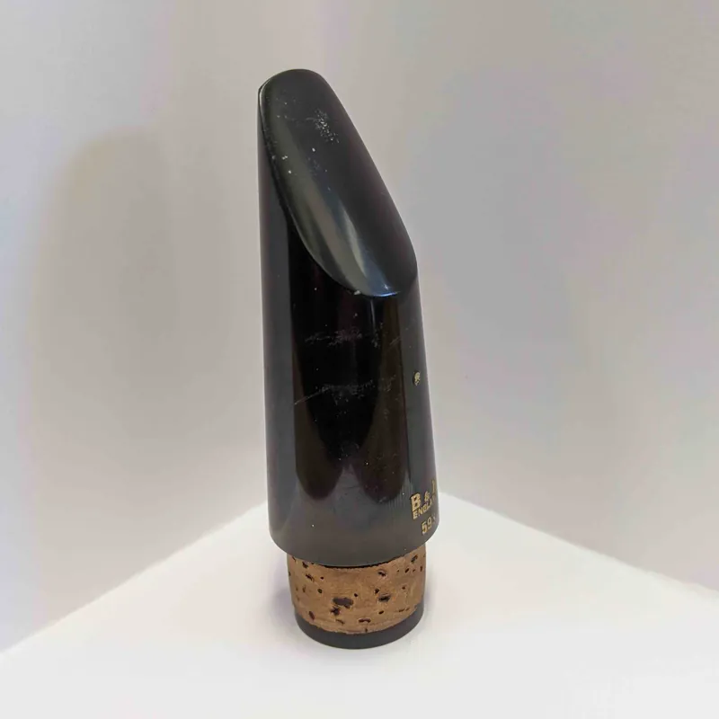 Boosey and Hawkes 593 English Bore Mouthpiece