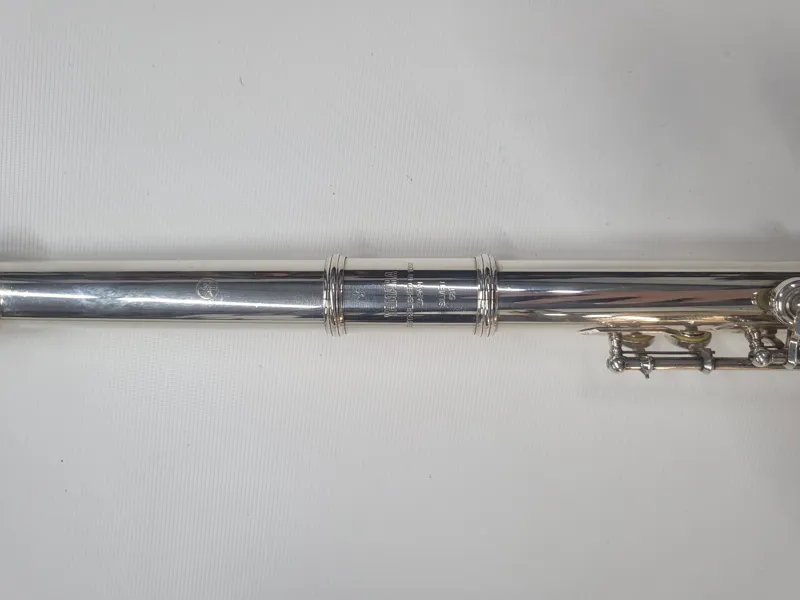 Yamaha YFL-581 Flute Solid Silver Open-Hole-5