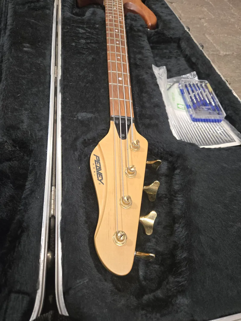 Peavey Bass Guitar 1994-4