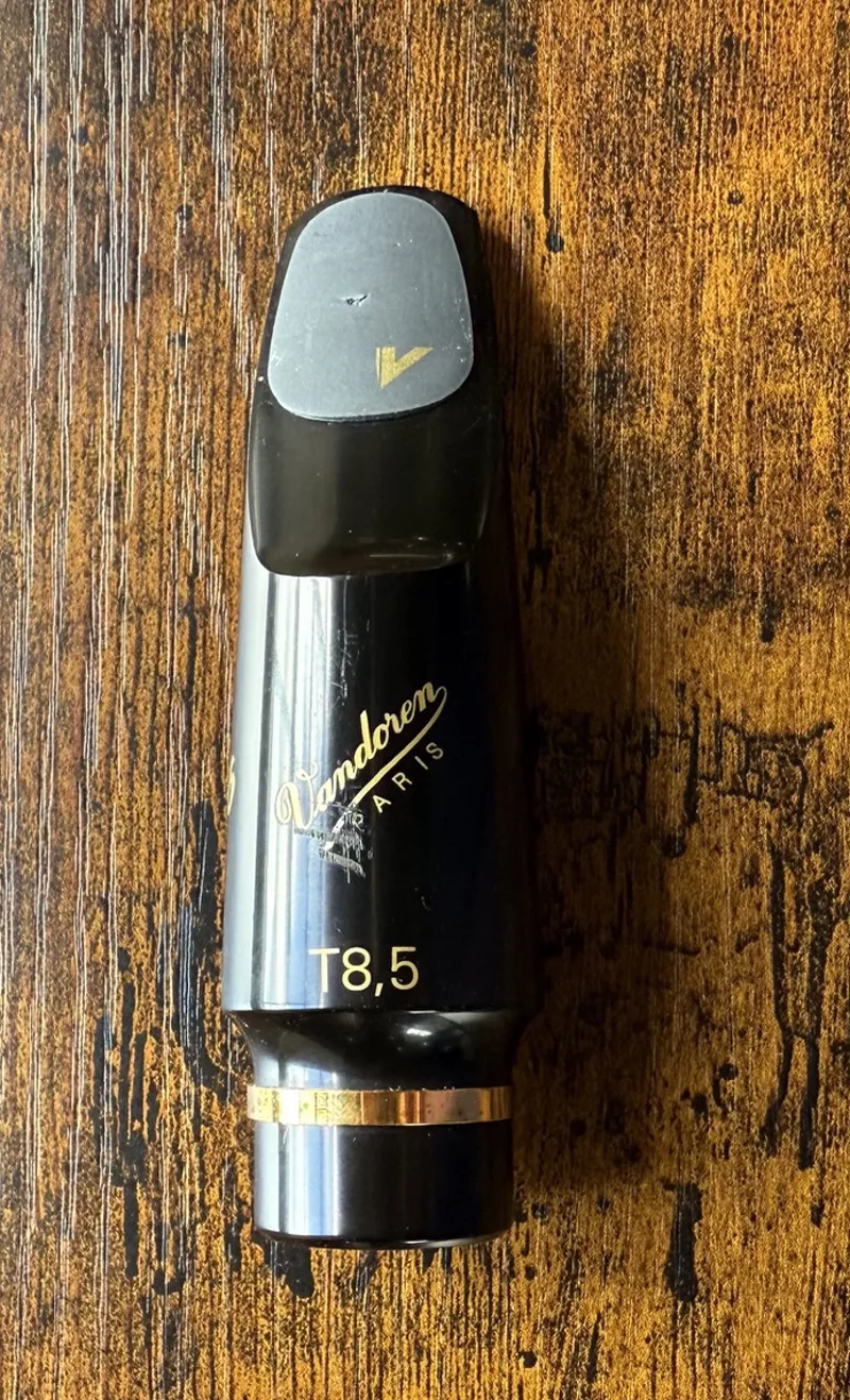 Vandoren V16 T8.5 Ebonite Tenor Saxophone Mouthpiece - Large Chamber EX DISPLAY-1