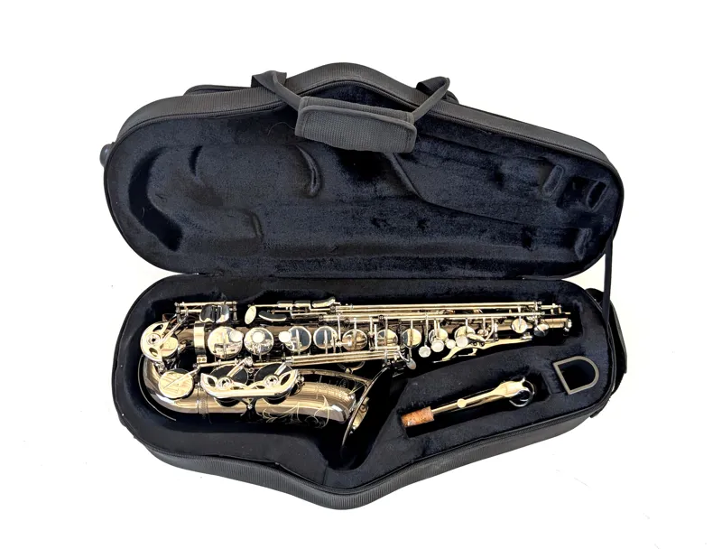 Secondhand Series V Alto Black with Silverplated Keys-4
