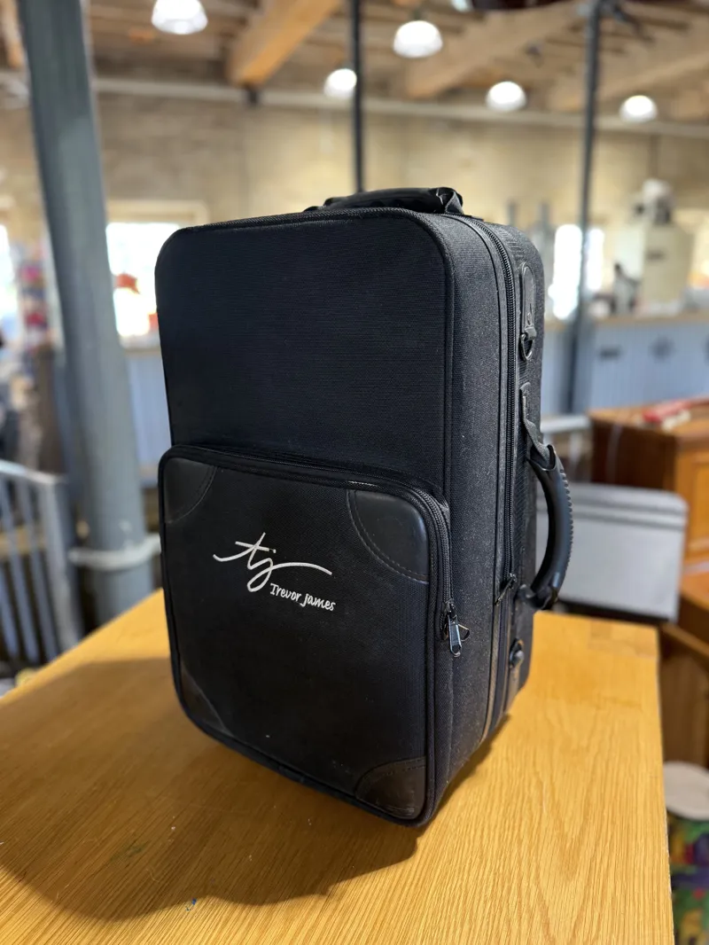 Flugel Horn case - fits all Yamaha style flugel horns - ex display-2