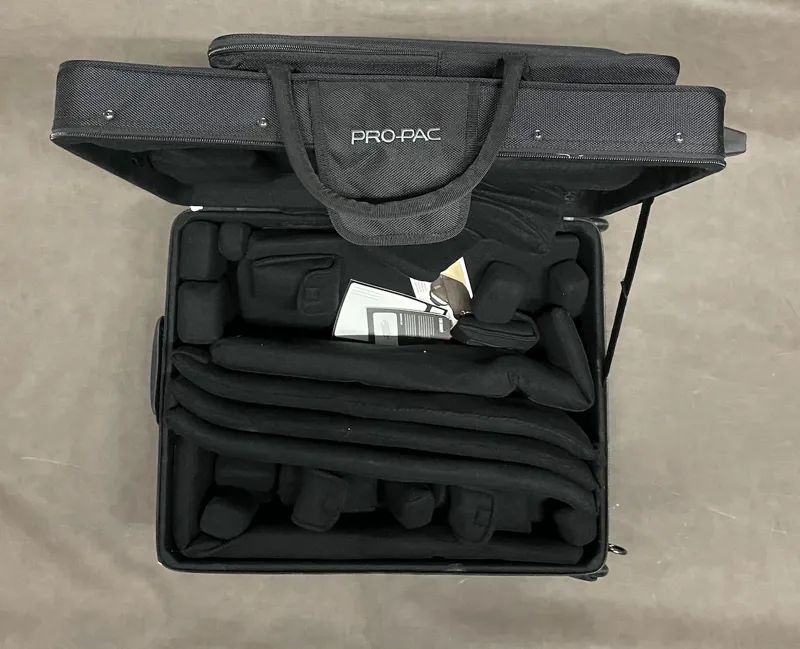 Secondhand Protec iPAC IP-301QWL Quadruple Trumpet Case-2