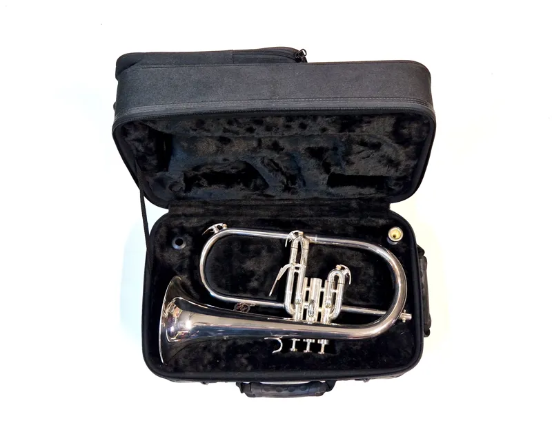 Flugel Horn case - fits all Yamaha style flugel horns - ex display-1