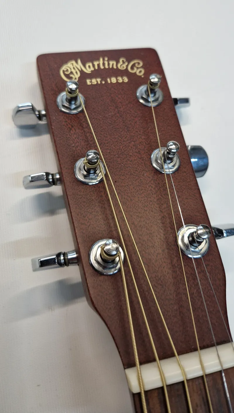 Martin 00-15 Mahogany Top Grand Concert acoustic guitar-3