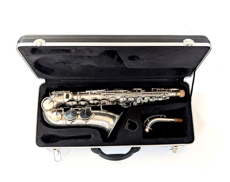1940 King Zephyr Alto Saxophone-4