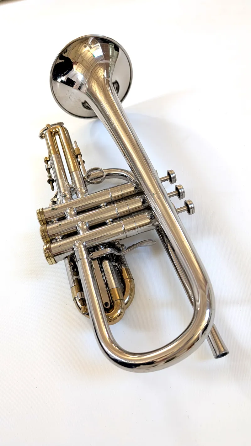 Secondhand Conn Connstellation Long Cornet-2