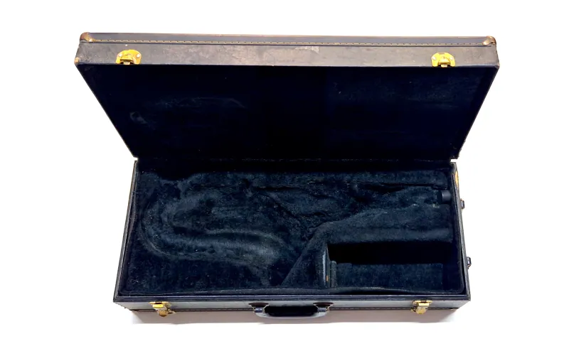 Used Selmer Alto saxophone case-1