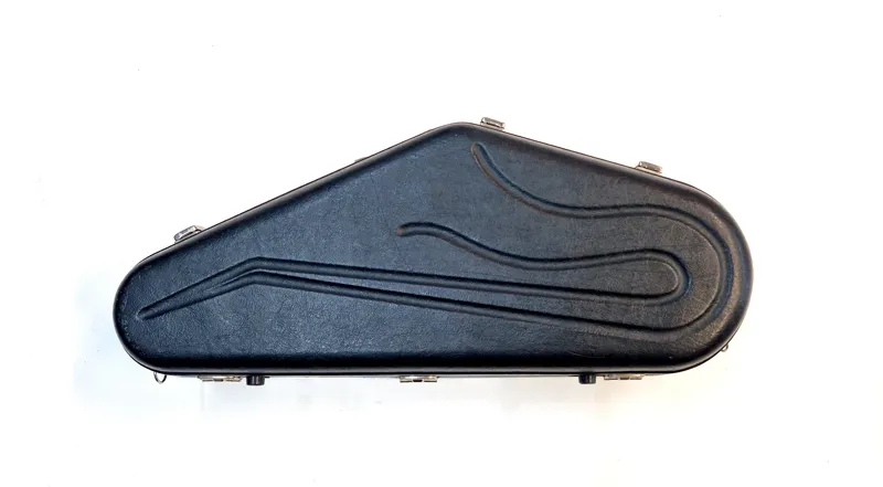 Pre-owned Hiscox alto saxophone hard case-1